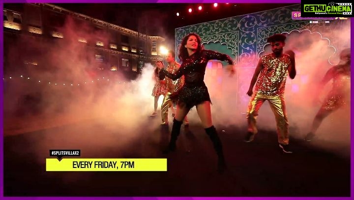 Sunny Leone Instagram - This episode of @mtvsplitsvilla is going to be Sizzling!! Watch the teaser now and make sure you tune in to @mtvindia every Friday at 7pm and anytime on @voot #SunnyLeone #MtvSplitsvilla #SplitsvillaX2
