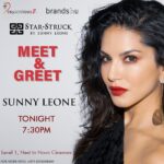 Sunny Leone Instagram - Hello Dubai!! I will be coming to your city for the inauguration of new @brands4ustores in @dragonmart 2 at 7.30pm tonight!! I will also be launching my new #EyeMakeup range - #StellarEyes 👁️ by @starstruckbysl 🎉 Wearing #CherryBomb shade on my Lips . . #SunnyLeone #fashion #cosmetics #StarStruckbySL #brands4u #dragonmart2 #cbbc #launch #inauguration #cosmetics #makeup #eyemakeup #eyeliner #eye #starstruck #sunnyleonemakeup #beauty #fashion #mydubai #uae Novo Cinemas