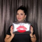 Sunny Leone Instagram – Have you ordered your #StarStruck Makeup pouch yet?
It’s the perfect companion to hold all your daily need essentials and @starstruckbysl cosmetics 😍

Makeup pouch is available exclusively on www.suncitystore.com

#SunnyLeone #fashion #cosmetics #StarStruckbySL #makeup #MakeupPouch Sunny Leone