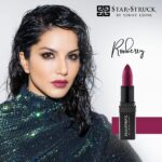 Sunny Leone Instagram - Shade that will make every head turn!! Meet #Rooberry by @starstruckbysl 💋💄 Available on www.suncitystore.com (Link in bio) #SunnyLeone #fashion #cosmetics #StarStruckbySL #LuxuryLips #luxury #luxurylifestyle #LipFluencer #Lipcolor #IntenseMatteLipstick #LiquidLipColor #beautiful #chic #glam #sexy #crueltyfree #crueltyfreemakeup