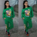 Sunny Leone Instagram – Everyone should go green! 

outfit @mashbymalvikashroff
Styled by @hitendrakapopara 
Assisted by @sameerkatariya92
Makeup by @saherahmed91