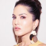 Sunny Leone Instagram - Ready for #Summer 🌞 . . . . Outfit: @basilsodaworld Styled by @hitendrakapopara Styling Asst @shiks_gupta25 HMU @tomasmoucka @jeetihairtstylist