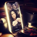 Sunny Leone Instagram - Love my @lumeecase 😘🤳 Sunny Leone