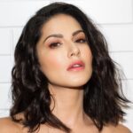 Sunny Leone Instagram – Love this #EyeLook by @starstruckbysl new “The OG Shadow Palette” – #BlinkWithBling 
.
.
#SunnyLeone #crueltyfreemakeup #Eyemakeup #EyeShadowPalette #ShadowPalette #eyeshadow #NewLaunch India