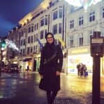 Sunny Leone Instagram – One more! #london