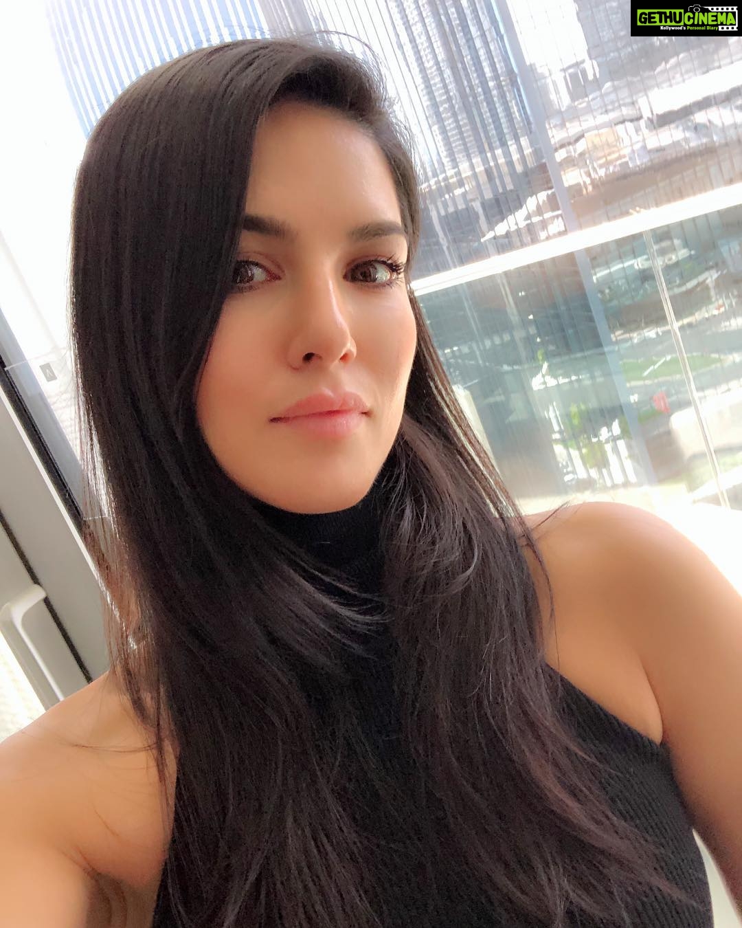 Eva Andressa Sex Video - Actress Sunny Leone Instagram Photos and Posts - August 2018 - Gethu Cinema