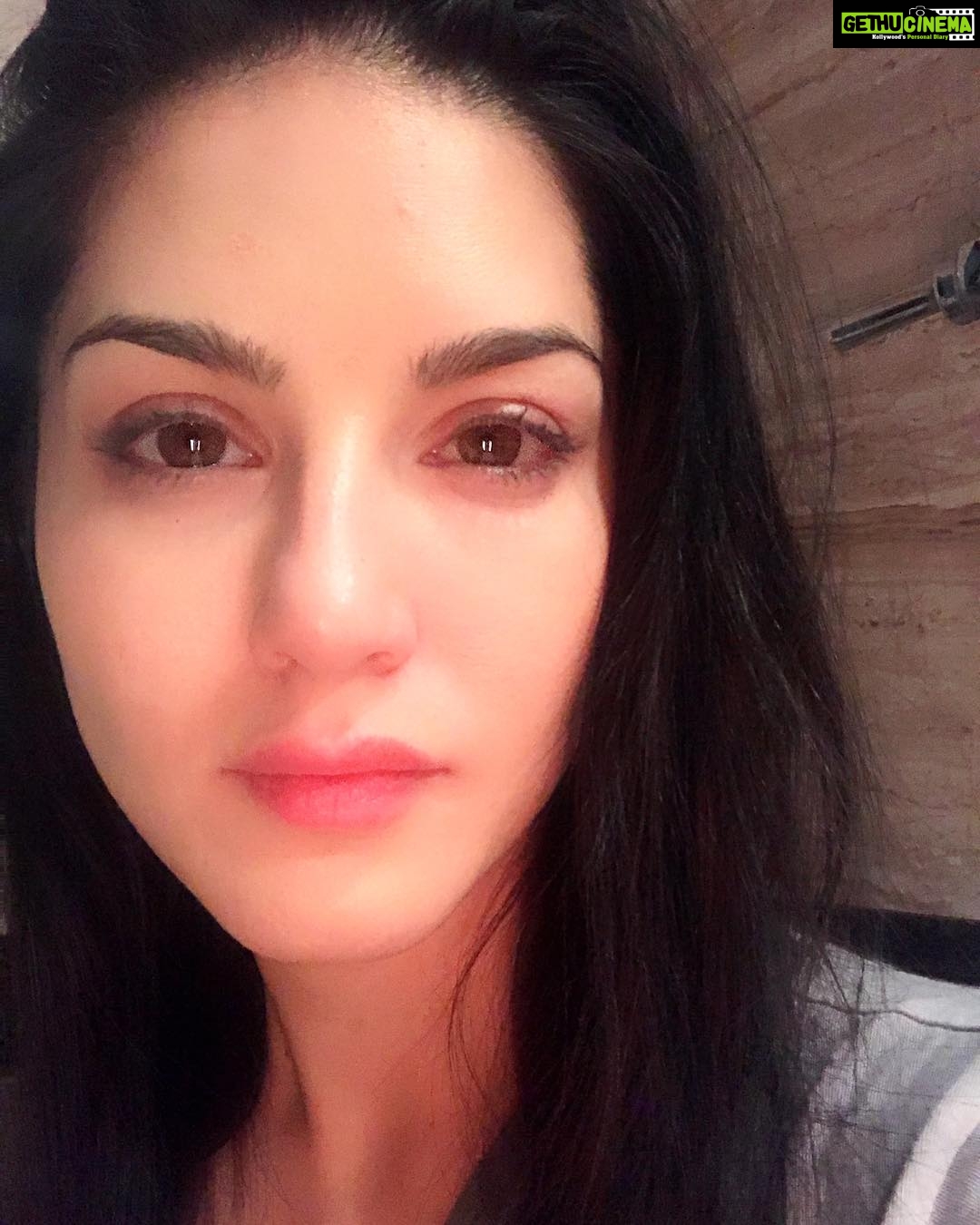 Sunny Leone Instagram - My heart broke a thousand times tonight...probably cried a thousand tears tonight wanting, longing, missing, regreting, and wishing I could have you close to me once more. That day will never come but in my heart you will always remain! #karenjitkaur guilty of doing it my way!!!