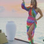 Sunny Leone Instagram - Perfect dress for a island getaway!! Outfit @dziinebydeepa Styled by @hitendrakapopara Assisted by @sameerkatariya92