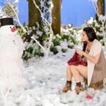 Sunny Leone Instagram - Who doesn't want to knit a scarf for the Snowman? 🌨️☃️ #SunnyLeone