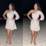 Sunny Leone Instagram - Let’s just say it was a great night here… @sunsiyamolhuveli @sunsiyamresorts @zenasiatravel @asyouplan @puremaldives #olhuveli #sunsiyamresorts #sunsiyam #travelwithasyouplan #zenasiatravel Outfit by @howwhenwearclothing Styled by @hitendrakapopara assisted by @sameerkatariya92 Sun Siyam Olhuveli