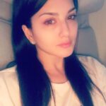 Sunny Leone Instagram – What you look like with no sleep for 24hrs and then you get hit by life and have to fly away and follow your heart!!