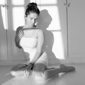 Sunny Leone Instagram - Cape Town #nofilter shot by the multi-talented @tomasmoucka