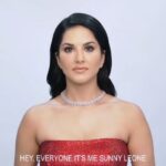 Sunny Leone Instagram - Hey everyone!! I will be dealing LIVE on @jeetwinofficial app and website on 16 and 17 September!! So go to Www.jeetwin.net and Register yourself now #SunnyLeone Sunny Leone