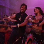 Sunny Leone Instagram - #PiyaMore Bole Bole, Move Your Body Haule Haule!! Time to hit the dance floor with this sizzling track!! Link in bio @Baadshaho @MikaSingh @NeetiMohan18 @AnkitTiwari @therealEmraan @AjayDevgn @EGupta @meVidyutJammwal @Illeana_official