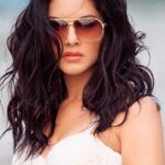Sunny Leone Instagram - Good morning everyone!!! 😎 Pic credits and Make up by @tomasmoucka Hair by Tomas and @jeetihairtstylist #SunnyLeone The Den ,Jim Corbett