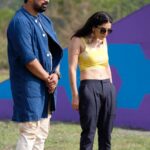Sunny Leone Instagram – I have no idea why I’m standing like this! It’s my pablo I think! @rannvijaysingha @MTVIndia @mtvsplitsvilla