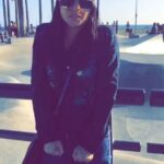 Sunny Leone Instagram – Freezing day out with @dirrty99 at Venice, California! 
#SunnyLeone