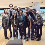 Sunny Leone Instagram – Family and friends time!! Celebrating my pre-bday at bowling alley!! @dirrty99 @sunnyrajani @chefsundeep @karishmanaidu14 and others #SunnyLeone Los Angeles, California