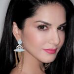 Sunny Leone Instagram – Love this make up and hair by @tomasmoucka and @jeetihairtstylist