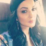 Sunny Leone Instagram - Off to do radio!!! Yay