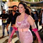 Sunny Leone Instagram - Time to dance!! Love my costume by @archanakochharofficial