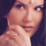 Sunny Leone Instagram - Loved this new desi version of the Drop!! Thank you @foreversunnyleone for this amazing edit 😍 #reelitfeelit #reelsinstagram #SunnyLeone