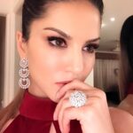 Sunny Leone Instagram - Blond hair pony and make up by @tomasmoucka styling by @hitendrakapopara and style consultant @sophiabanksc