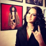 Sunny Leone Instagram – Woot woot @dabbooratnani thank you!!