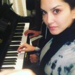 Sunny Leone Instagram – First piano lesson @dirrty99 :) haha we are not that good. Lol