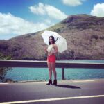 Sunny Leone Instagram - Just hanging around!