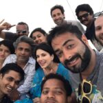 Sunny Leone Instagram – The crew!! @dirrty99 @hitendrakapopara Kavi, @yusuf_911 @makeupartistrybyastha @tomasmoucka Prabhakar and the one and only @sunnyrajani