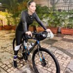 Sunny Leone Instagram - “Catch me if you can” ❤️ . . . Cycling with @dirrty99 @ebulution Pic credit @manav.manglani @snehzala Mumbai, Maharashtra