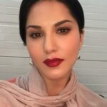 Sunny Leone Instagram – Love!!