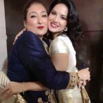 Sunny Leone Instagram - My favourite picture from the other night!! Sunitaji!! Good times!