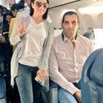 Sunny Leone Instagram - Oh yeah!! WWE champ The Great Khali!! Childhood dream...going to go practice the Khali vice grip now!!