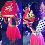 Sunny Leone Instagram - Can't eat pizza so I'll settle on smelling it and giving it back :( lol