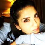 Sunny Leone Instagram - Bored! Blah