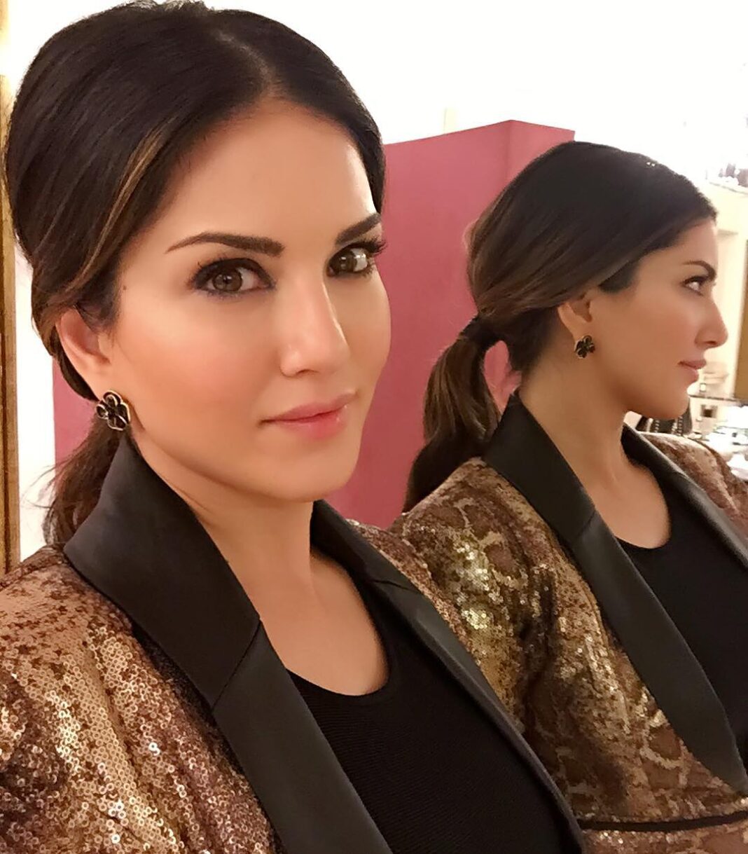Sunny Leone Instagram - Love my hair and make up tonight! Thanks @nitashawahi and @tomasmoucka glam squad on point!! And this is their 5min hair and make up!! Haha