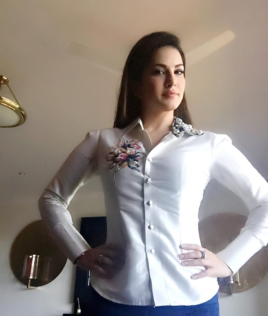 Sunny Leone Instagram - @parul_j_maurya made this amazing button down!! Thank you!