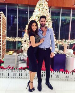 Sunny Leone Instagram - Merry Christmas!!