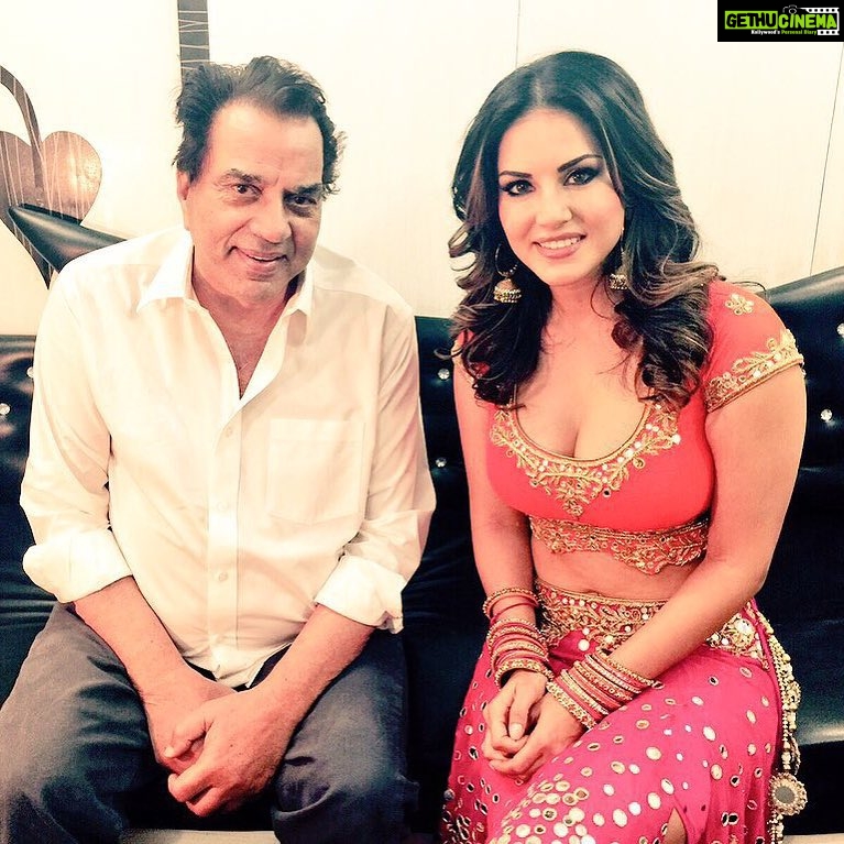 Sunny Leone Instagram - Bollywood Bucket list item- working with a legend this week :) Dharmendra Deol Sir! feeling blessed!!