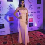 Sunny Leone Instagram – Thanks @Rippps for my pretty gown!!