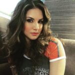 Sunny Leone Instagram – Going home to Los Angeles! Time to see my family and dogs!!