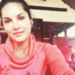 Sunny Leone Instagram – Zonked from my workout!