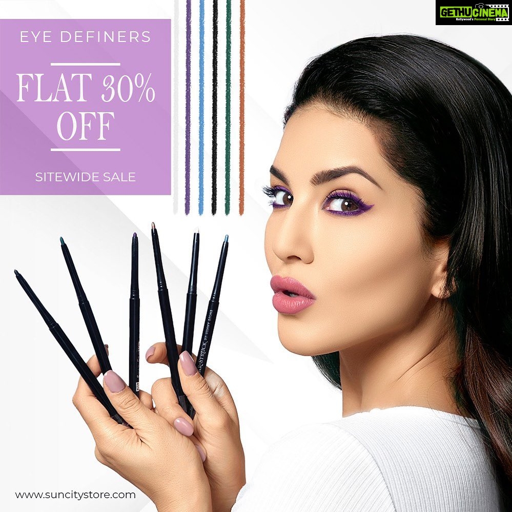 Sunny Leone Instagram - In this age of #masks, Your eyes play a big role in making a statement and @starstruckbysl 's highly pigmented colored #EyeDefiner ensures that your eyes speak what you want!! . . Now available at flat 30% OFF along with all #StarstruckbySl products on www.suncitystore.com . . #SunnyLeone #sale2021 #crueltyfreemakeup #crueltyfree #makeup #MadeInIndia 🇮🇳 #makeupartist #makeuplooks #mua #luxurymakeup