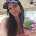 Sunny Leone Instagram - Famous Westin green juice! They won't tell me what's in it but it's yummy!!