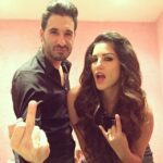 Sunny Leone Instagram – Hehe having fun tonight!! Rock on!! @dirrty99 @danielweber99