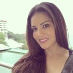Sunny Leone Instagram - Waiting....and waiting....