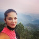 Sunny Leone Instagram – Morning hike!!! The beauty of Kerala and fresh air!