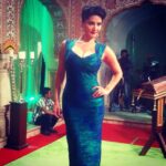 Sunny Leone Instagram - On the sets of Splitsvilla 7 love my dress today!!